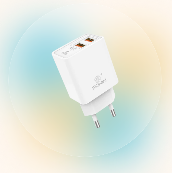 R-615 Charger 2.4 Ampere charger | 2.4 Ampere USB Ports