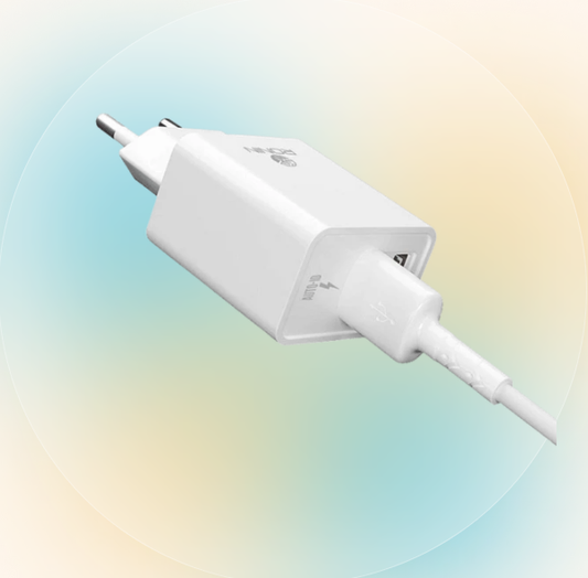 R-615 Charger 2.4 Ampere charger | 2.4 Ampere USB Ports